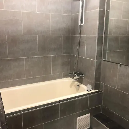 Tour Eiffel Cambronne 3 * باريس